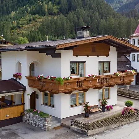 Romana * Mayrhofen